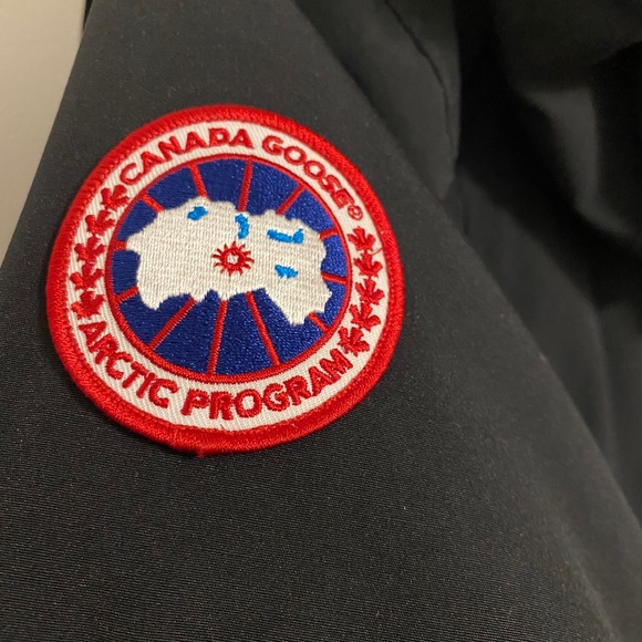 Canada Goose Jackets & Blazers - Canada Goose Kensington Parka